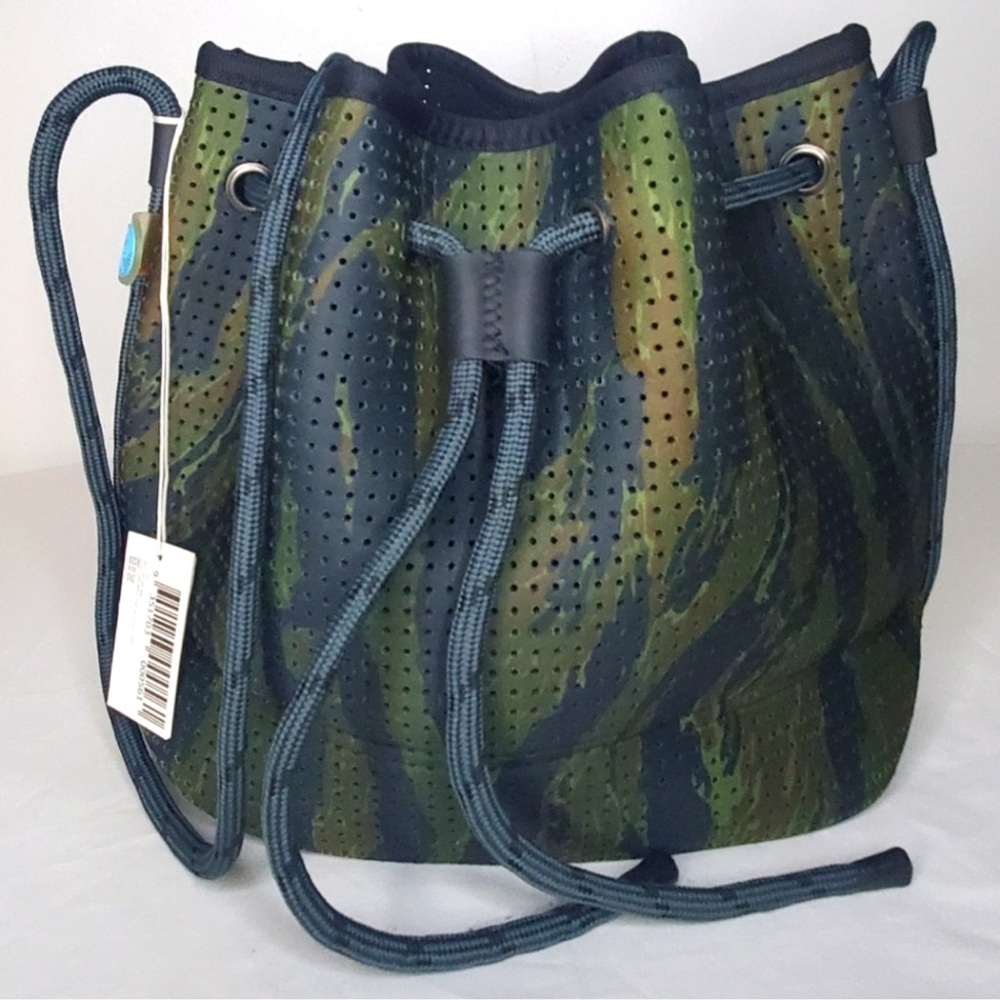 Chuchka NWT Becki Bucket Bag- Camo Neoprene Bag In Lightweight From Australia